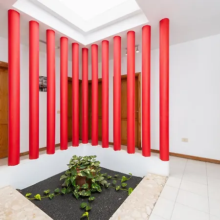 Reyes Semesterbostad Tías